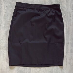 Banana republic  Skirt  pencil skirt black  Sz. 10P  poly rayon spandex NWT